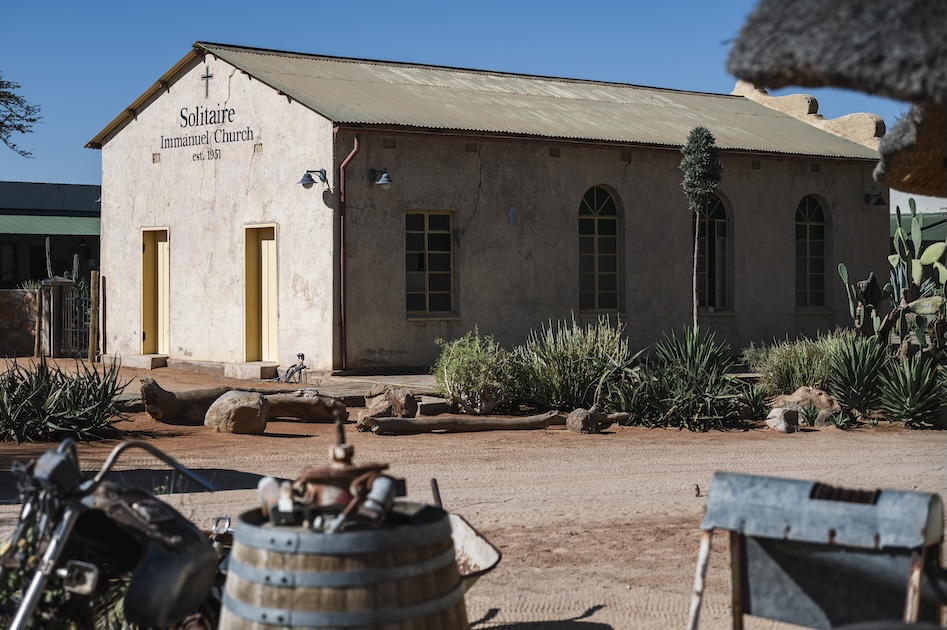 Solitaire church